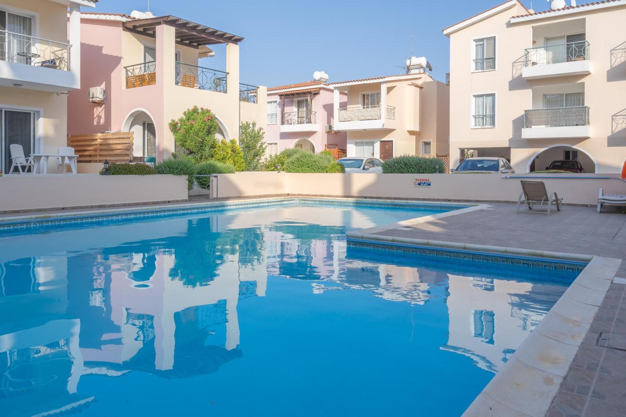 Limnos Gardens Apartment Paphos Exterior photo